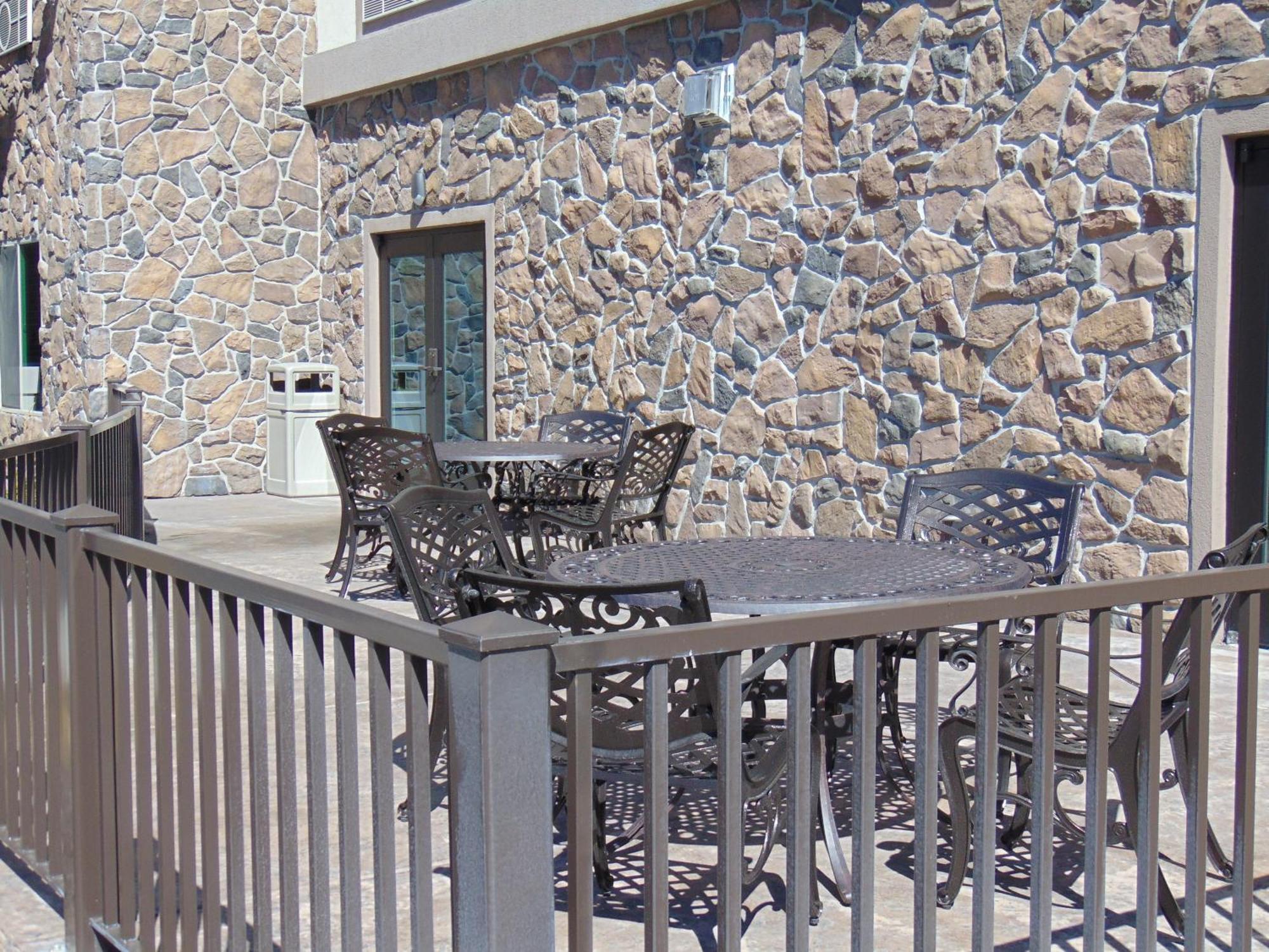 Holiday Inn Express & Suites Springville-South Provo Area By Ihg Экстерьер фото